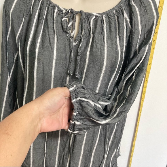 COMO BLACK Silver Gray with White Embroidered Vertical Stripe Peasant Blouse LRG - Picture 8 of 12